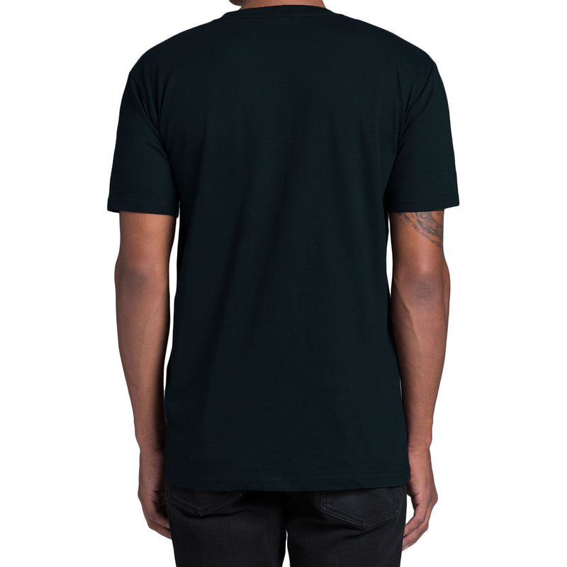 back view of man wearing black t shirt